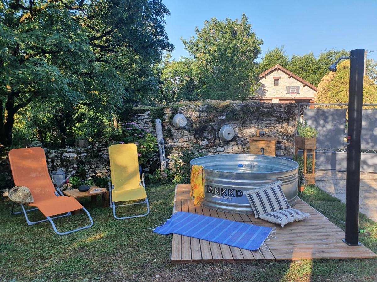 Gites Sur Le Causse De St Chels, Charme Sport Et Detente Saint-Chels Exterior photo